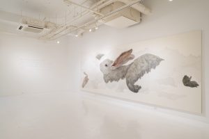 「山なみと恐れのむこうに」展示風景