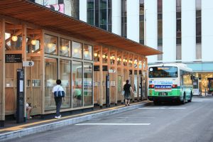 秋田駅西口バスターミナル